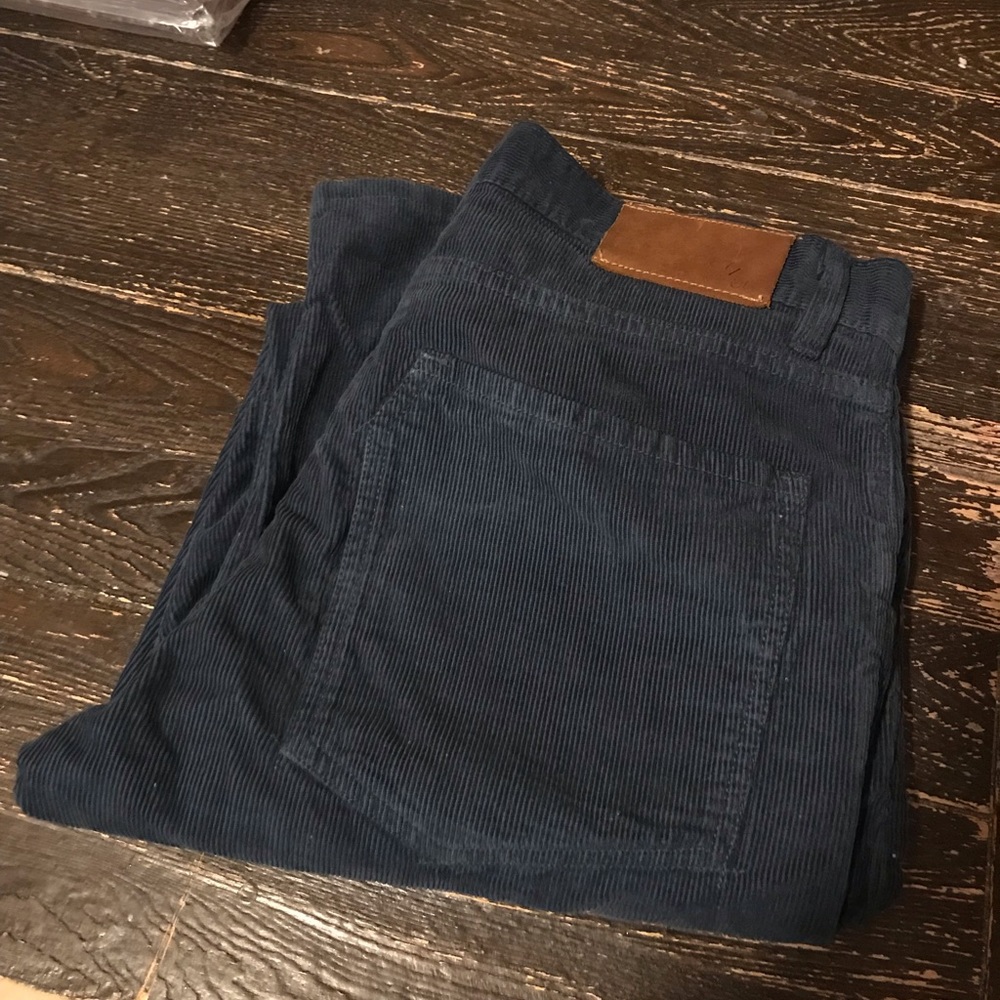 Men’s Raleigh Denim corduroy pants. 33x34